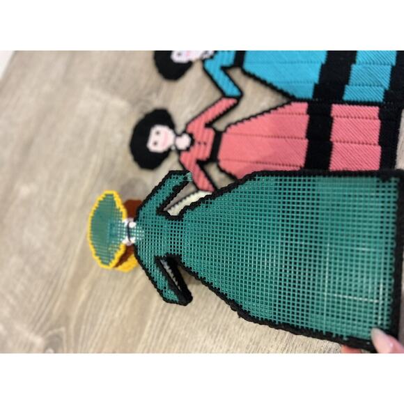 Six Ladies 12.5” Stand DOLLS PLASTIC CANVAS - Picture 4 of 4